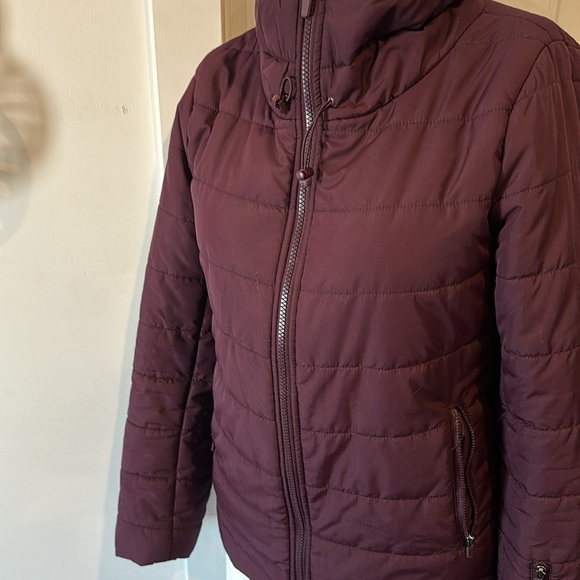 Fabletics Misha Puffer Jacket - Picture 5 of 5